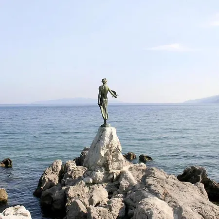 Holiday House With A Parking Space 12250 Dom wakacyjny Opatija